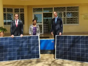 Solarcentury plaatst grootste opslagsysteem van Oost-Afrika