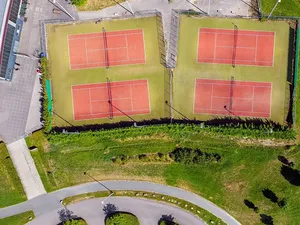 Gelderland denkt aan subsidie voor batterijen bij sportclubs en zorginstellingen