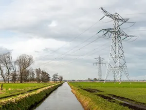 Vol stroomnet: nieuwe taskforce Noord-Holland versnelt aanleg transformatorstations en elektriciteitskabels
