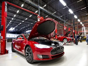 Europa: 75.000 elektrische auto's verkocht in 2015, wereldwijd 50.000 Tesla’s verkocht
