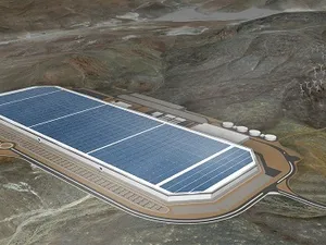 Tesla Gigafactory voor productie batterijen eind juli open