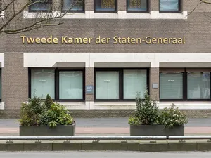 Brancheorganisaties vragen politiek om stimulering thuisbatterijen en buurtopslag