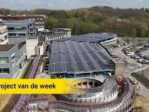 Project van de week | UZ Leuven plaatst eerste solar bushalte en 2 zonnecarports