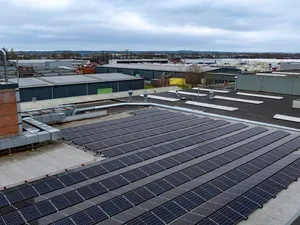 VolkerWessels laat gebouwen van 4.300 zonnepanelen voorzien