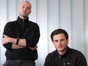 Start-up VREY haalt 3,3 miljoen euro op voor zonnepanelen bij appartementen