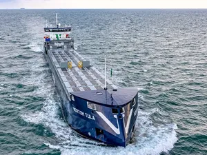 Wattlab installeert 79 kilowattpiek zonnepanelen op zeeschip
