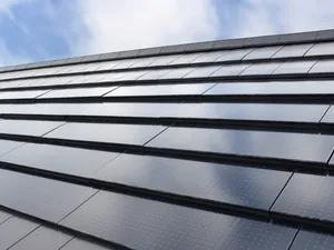 Wienerberger gaat ondanks faillissement Exasun door met verkoop indakzonnepanelen