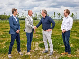Elestor waterstof-ijzerflowbatterij voor grootste windpark op land