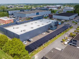 Het dilemma | Moet het kabinet solar carports alsnog verplichten?