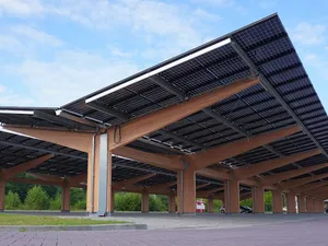 Nieuw pleidooi voor verplichten zonnecarports voor parkeerplaatsen