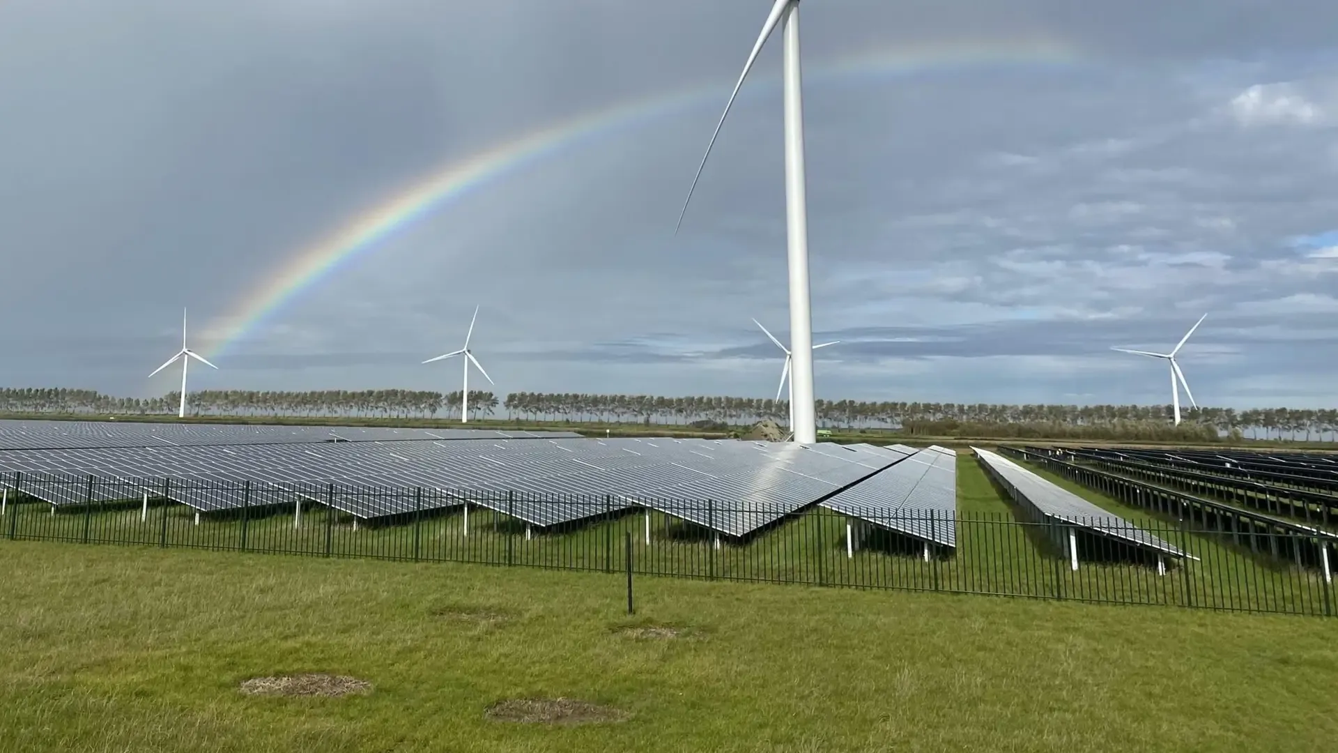 Solar Magazine ZonnepanelenDelen Wijzigt Naam In Zonhub En Gaat