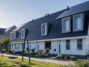 Salderingsregeling: Eigen Huis vraagt Budget Energie jaarlijks te salderen, dreigt met ACM
