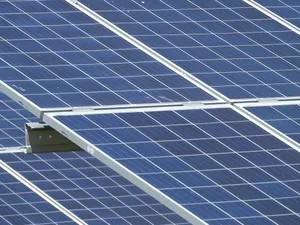 ENGIE krijgt vergunning voor 74.000 zonnepanelen Flevokust Haven