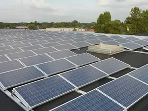 Brabantse woningcorporatie plaatst honderden zonnepanelen op 14 flatgebouwen