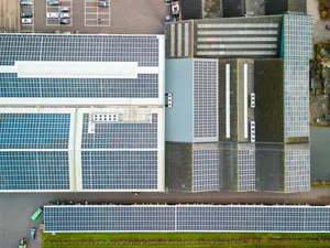 ‘Nederland telt 33,6 gigawatt zonnepanelen in 2030, groei hernieuwbare energie blijft achter’