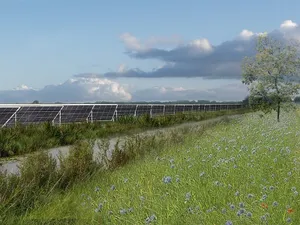 SolarEnergyWorks gestart met bouw zonnepark Aadijk van 120.808 zonnepanelen