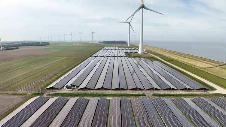 © Ampyr Solar Europe